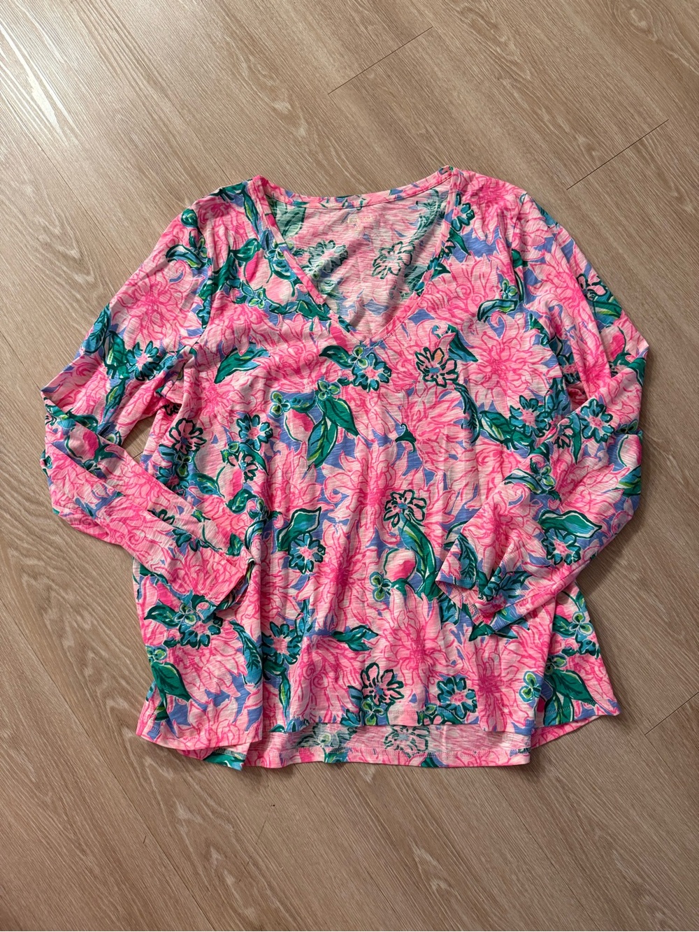 Lilly Pulitzer Etta V-neck Long Sleeve Top Blossom Try Your Zest